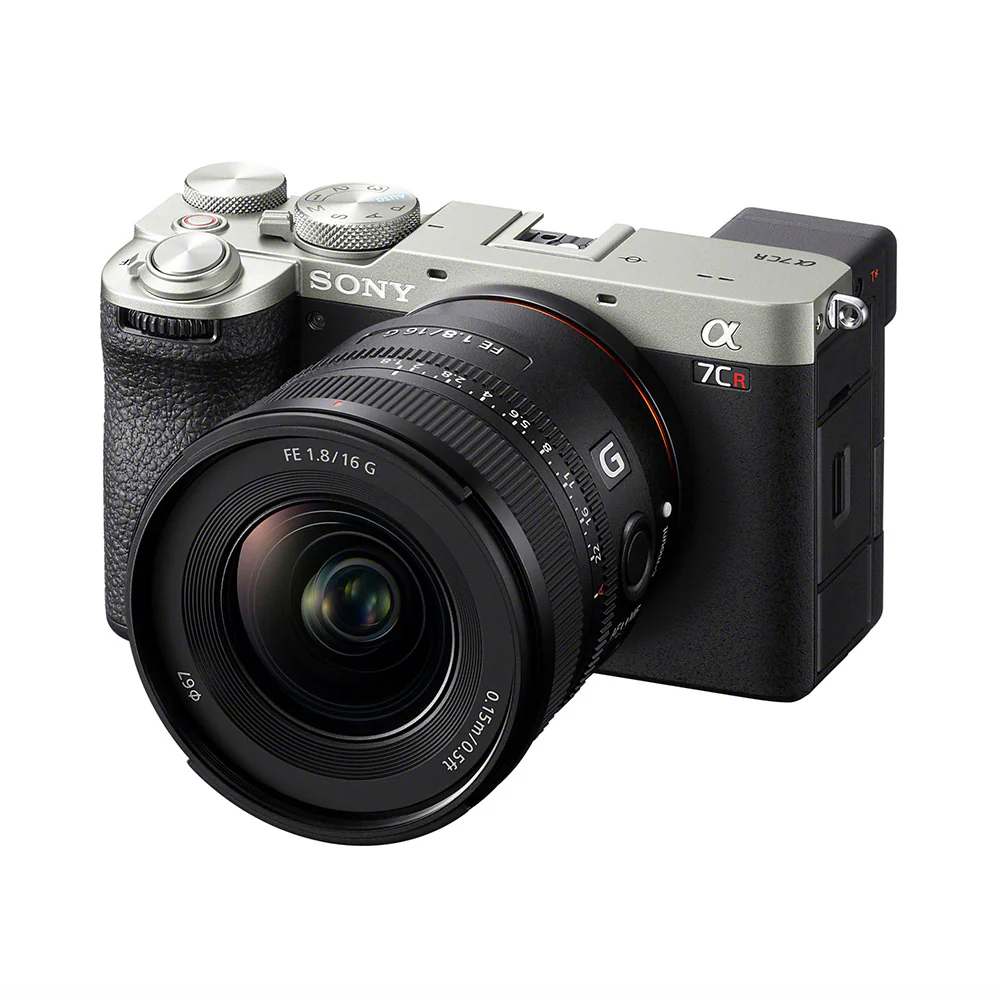 Sony E-mount FE 16 mm F1.8 G Full-Frame Lens (SEL16F18G) I Ultra-Wide | Compact | G Lens Bokeh - Black - Image 2